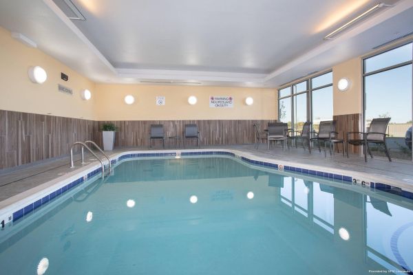 Fairfield Inn & Suites Burlington Fairfield Inn & Suites Burlington